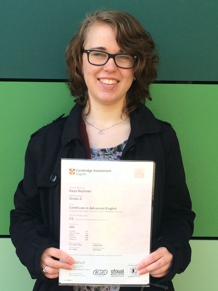 Höchstes Cambridge-Sprachzertifikat erworben